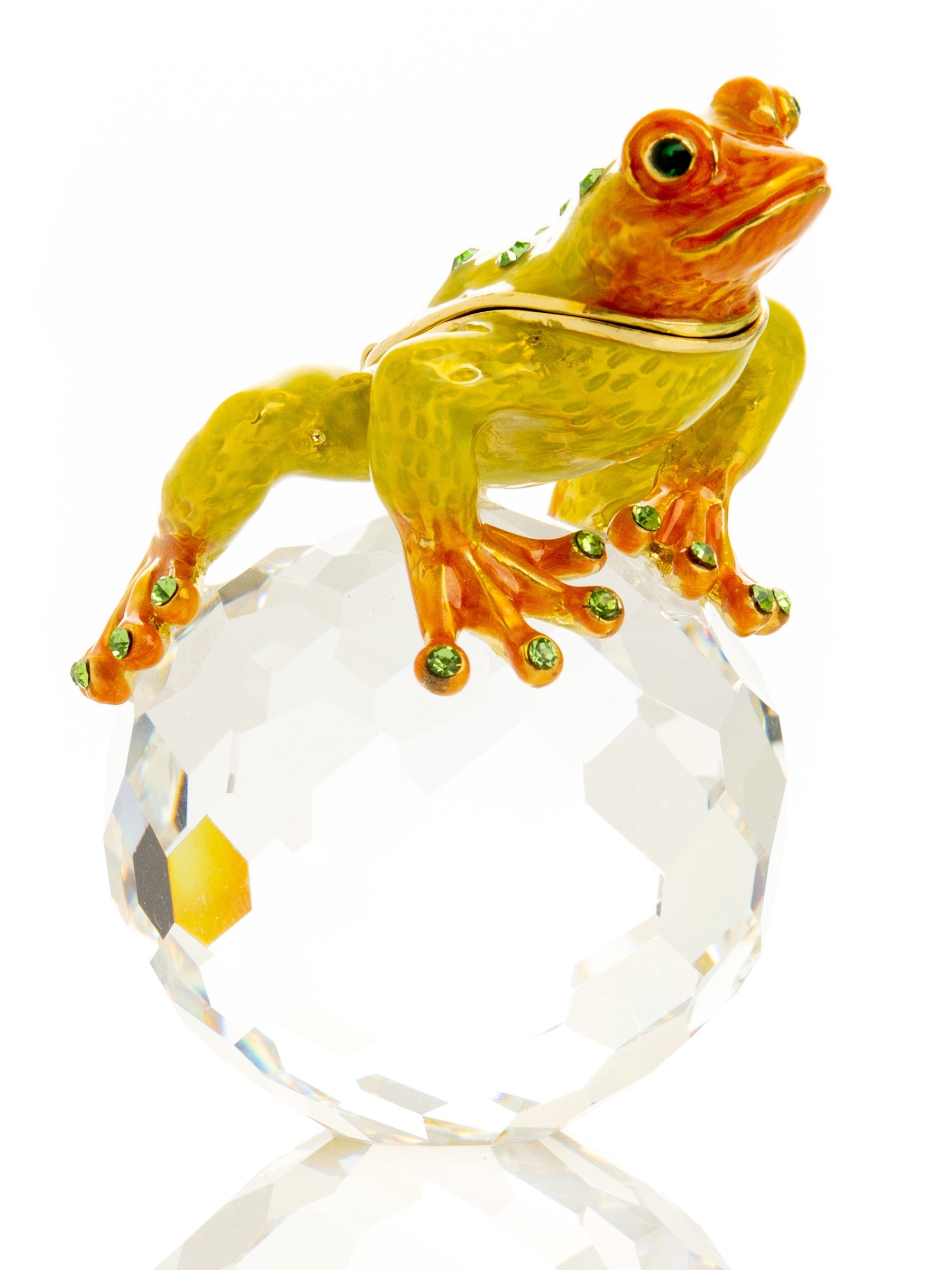 Frog on Crystal-0