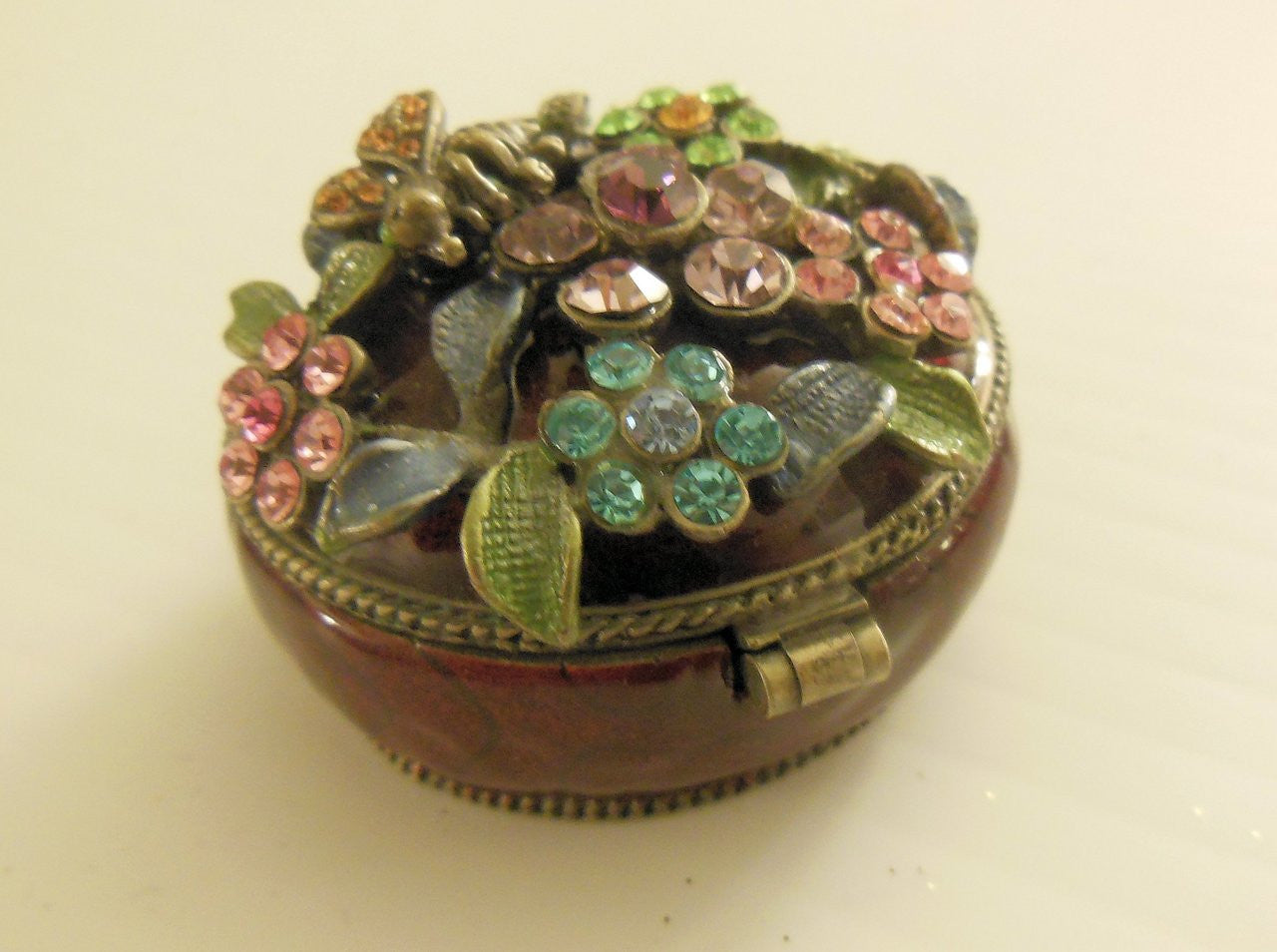 Flower and Bee Crystal Decorated Enamel Trinket Box-6