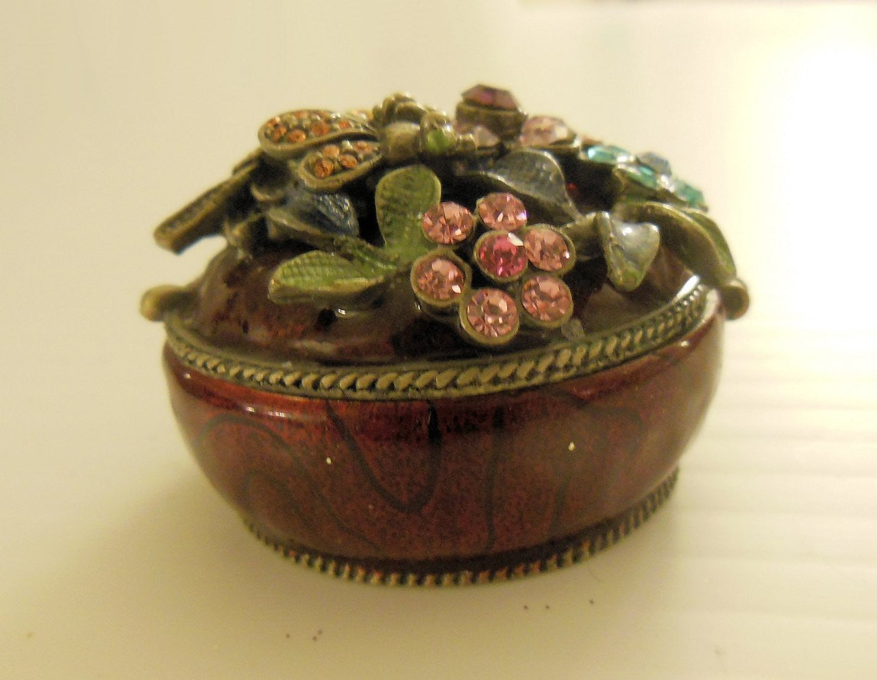 Flower and Bee Crystal Decorated Enamel Trinket Box-8