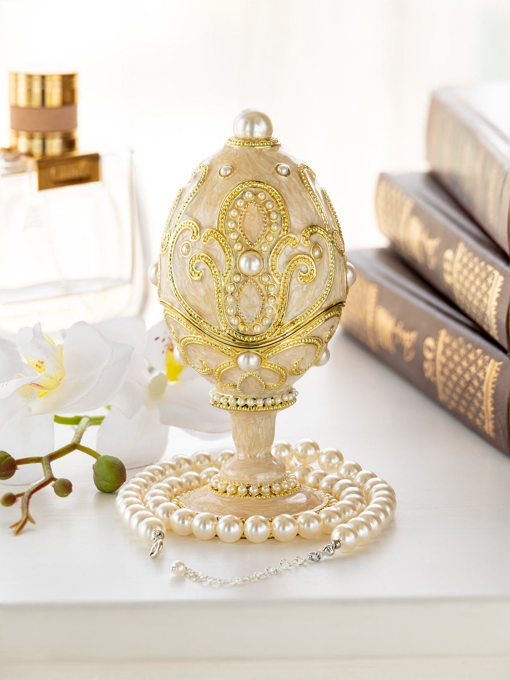 Gold Easter Egg with Pearls Necklace-3