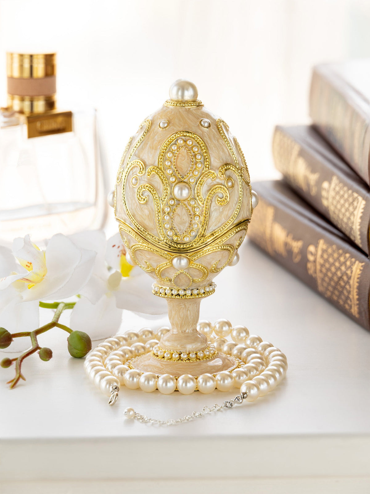 Gold Easter Egg with Pearls Necklace-3
