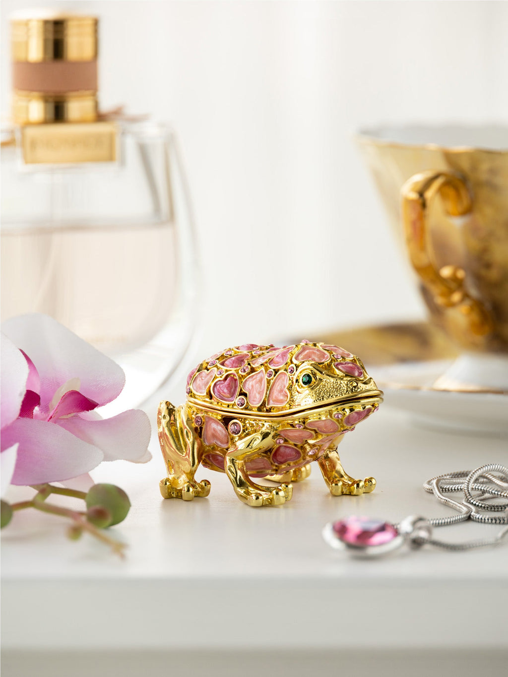 Golden Frog Decorated with Hearts-1