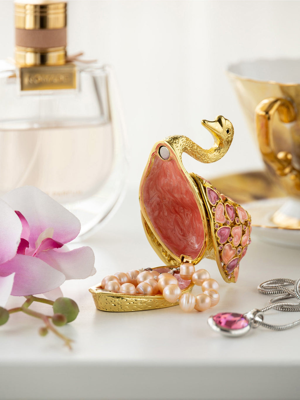 Golden Swan with Hearts-4