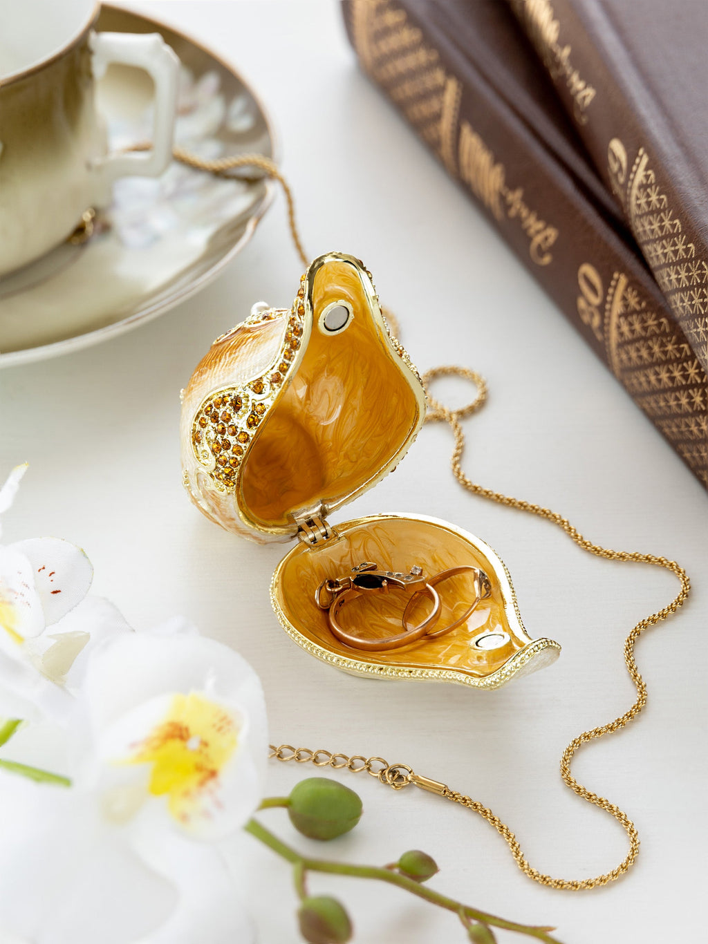 Elegant Gold & Crystal Seashell Trinket Box-2